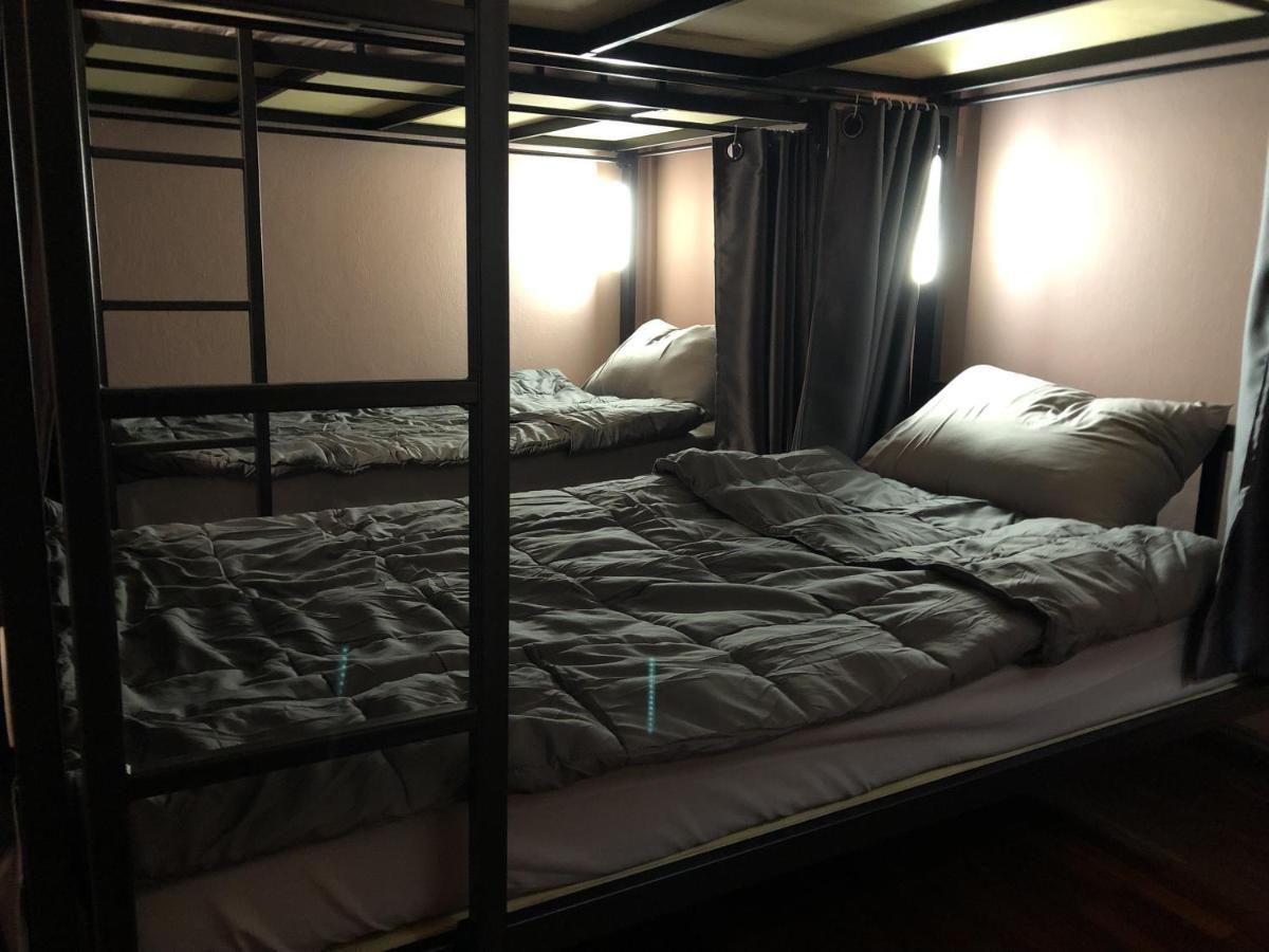 Baan Mee Suk Ayutthaya Hostel Eksteriør bilde