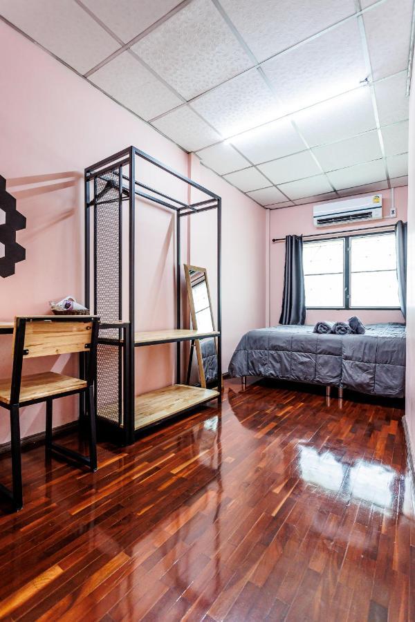 Baan Mee Suk Ayutthaya Hostel Eksteriør bilde