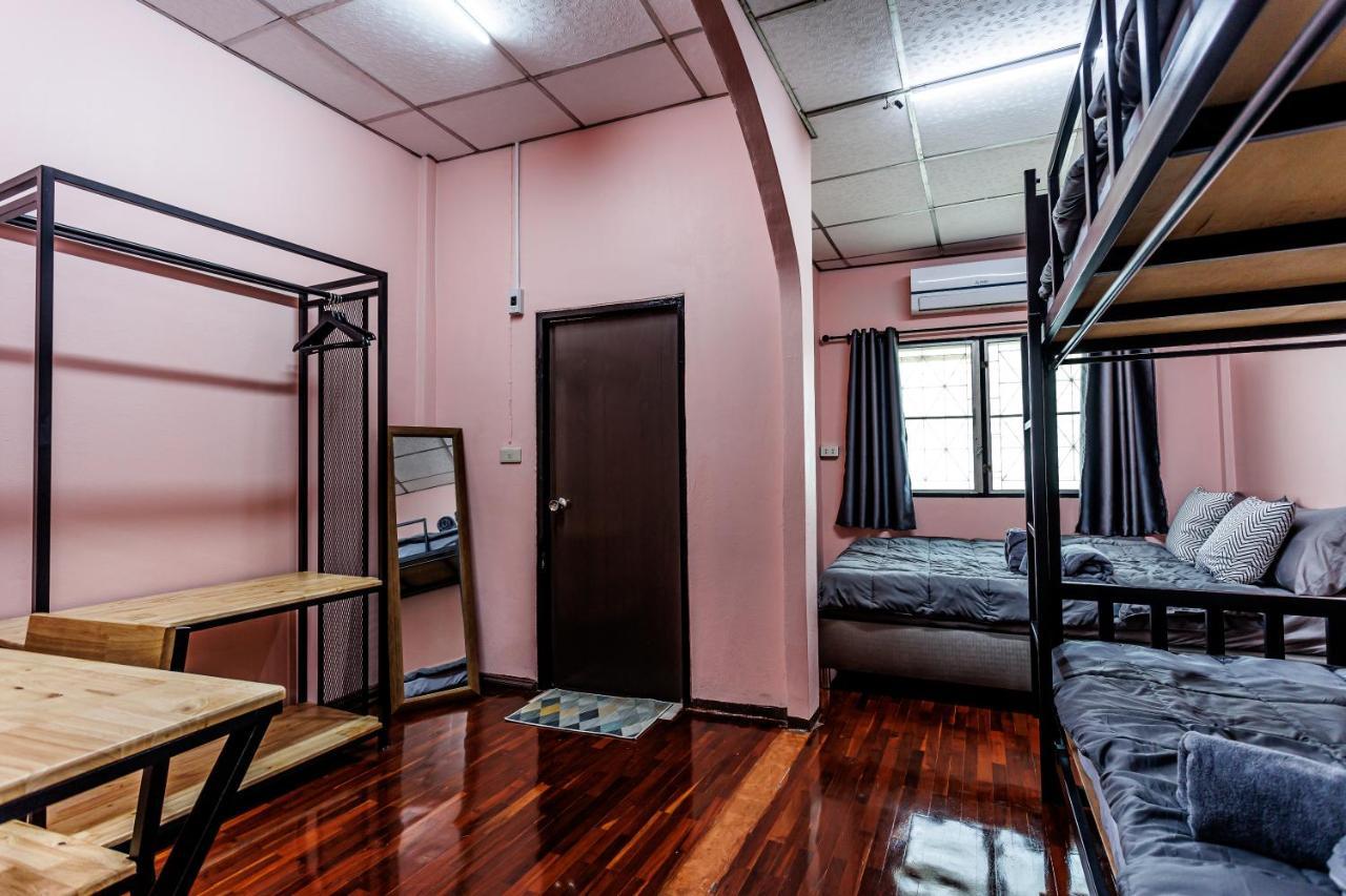 Baan Mee Suk Ayutthaya Hostel Eksteriør bilde