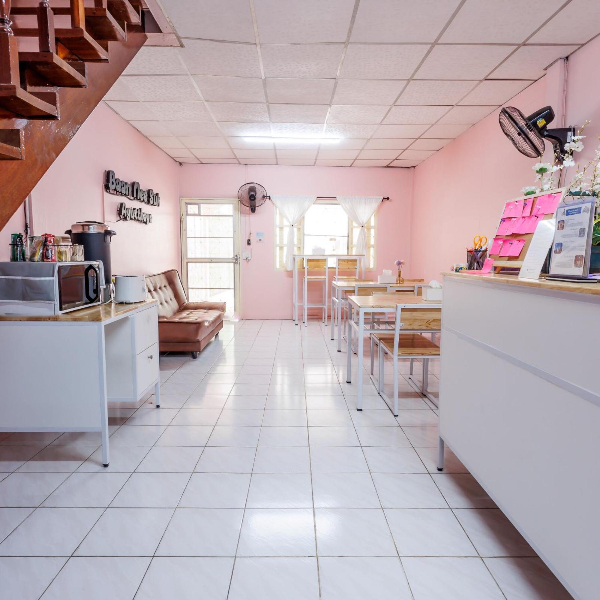 Baan Mee Suk Ayutthaya Hostel Eksteriør bilde