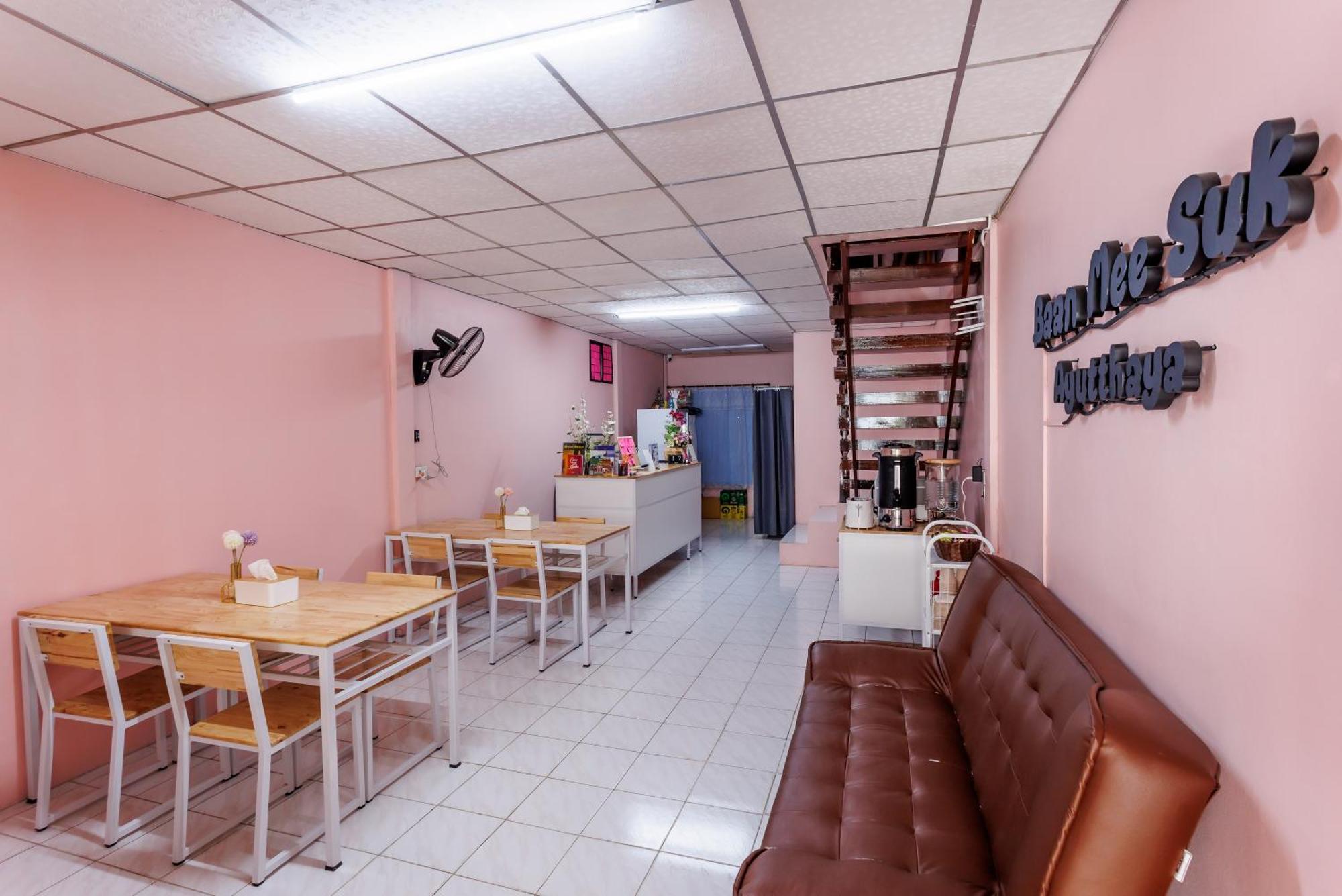 Baan Mee Suk Ayutthaya Hostel Eksteriør bilde